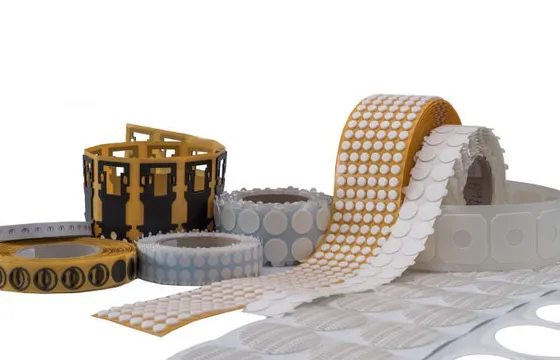 Fassadenbuchstaben und Großformate